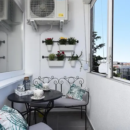 Niko Apartment *